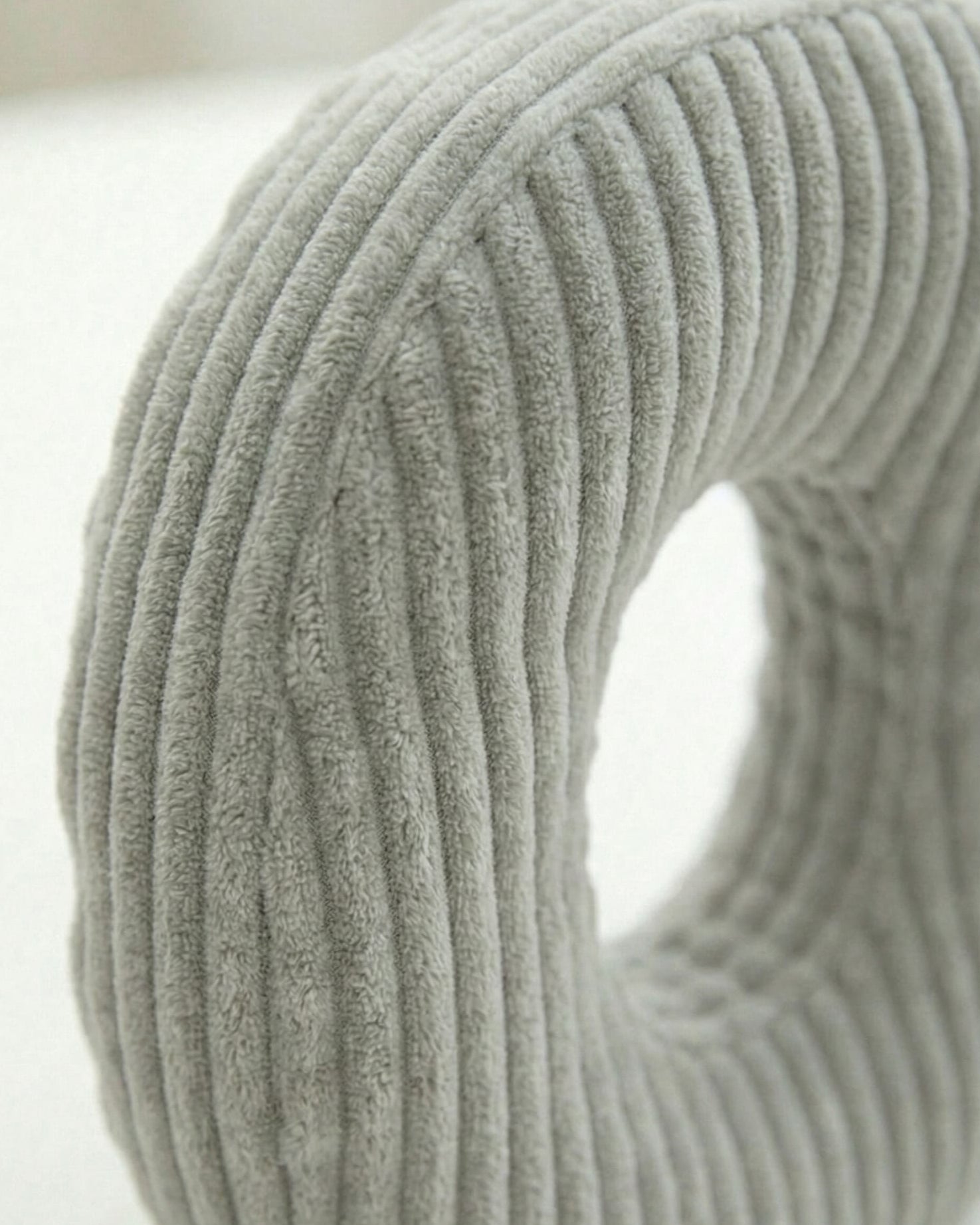 Design Buchstaben-Kissen "O"