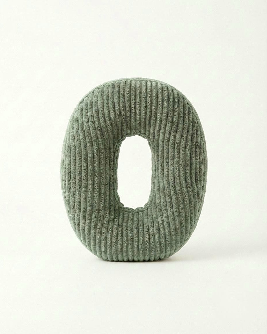Design Buchstaben-Kissen "O"